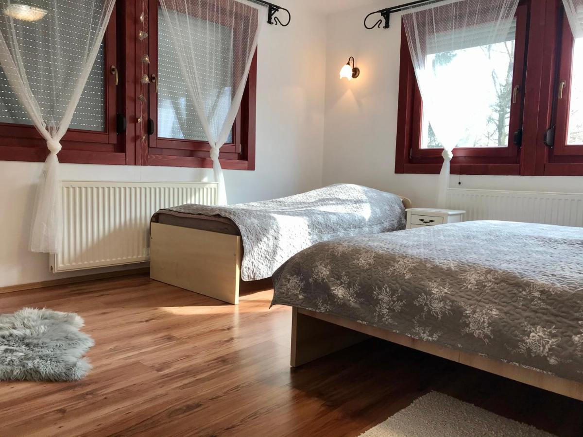 Viharsarki Apartman Gyula Exterior photo