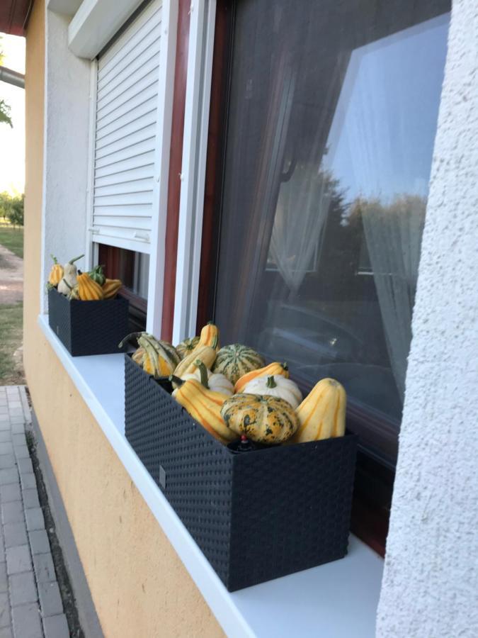 Viharsarki Apartman Gyula Exterior photo