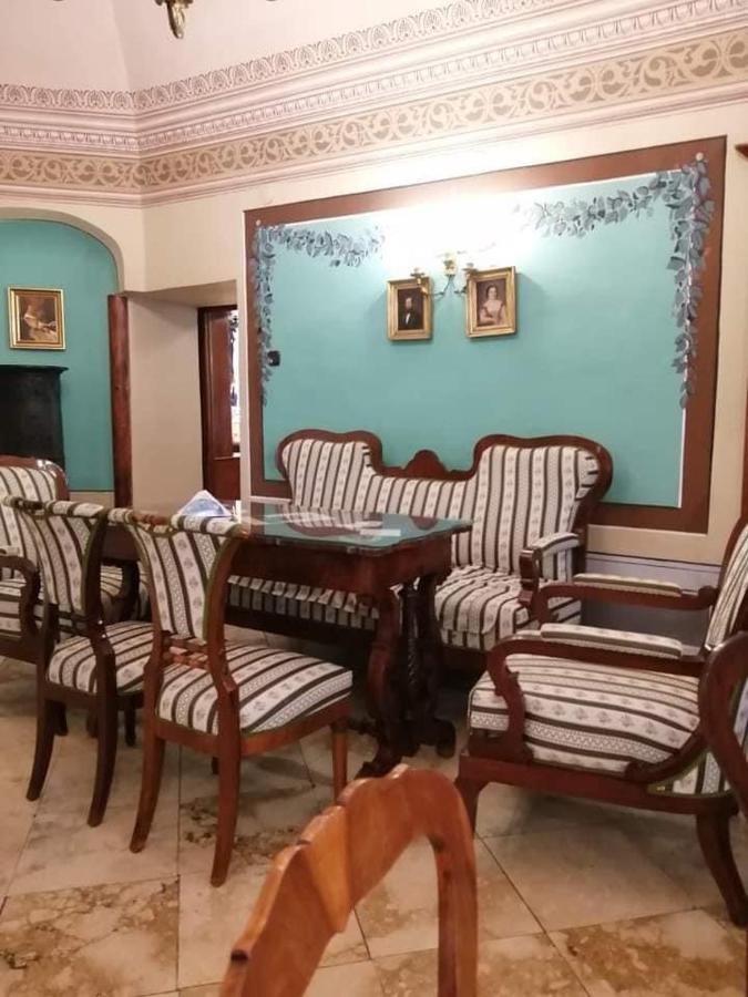 Viharsarki Apartman Gyula Exterior photo